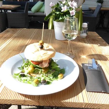 Duinberk En Brasserie Hotel Schoorl